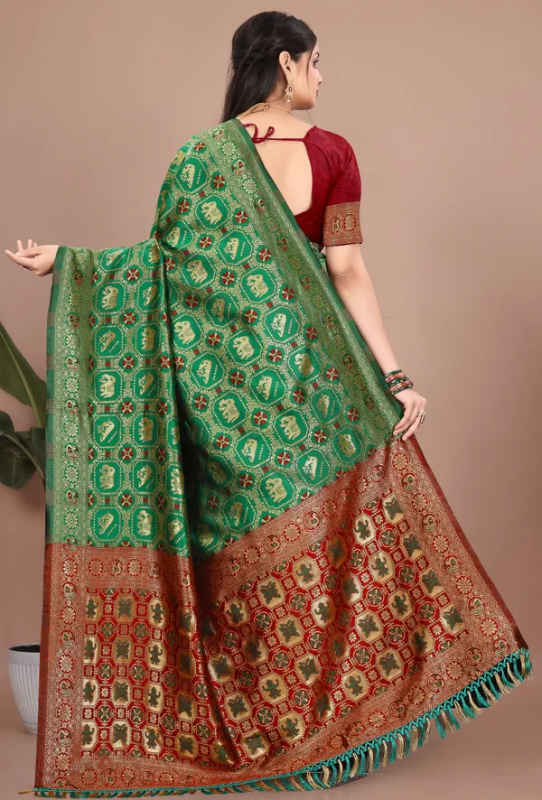 Green_Woven_Traditional_Saree_For_Women