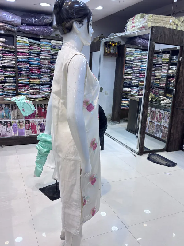 White_Chanderi_Straight_Floral_Print_Kurta_Set_For_Women
