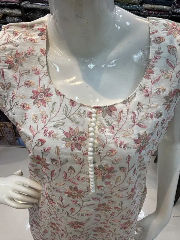 White_Chanderi_Sleeveless_Floral_Print_Kurta_Pant_Set_For_Women