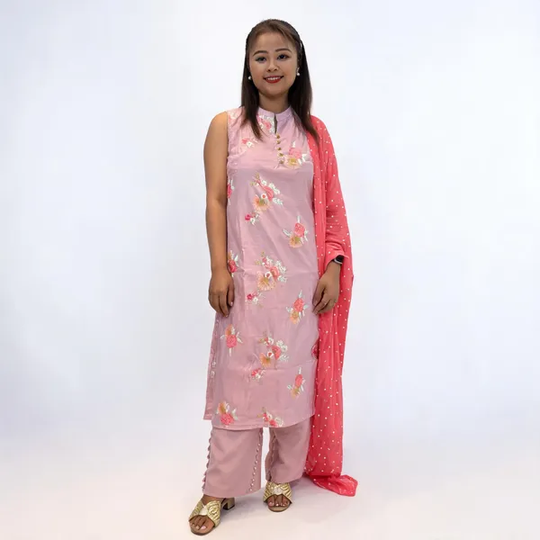 Pink_Chanderi_Sleeveless_Embroidered_Kurta_Set_For_Women