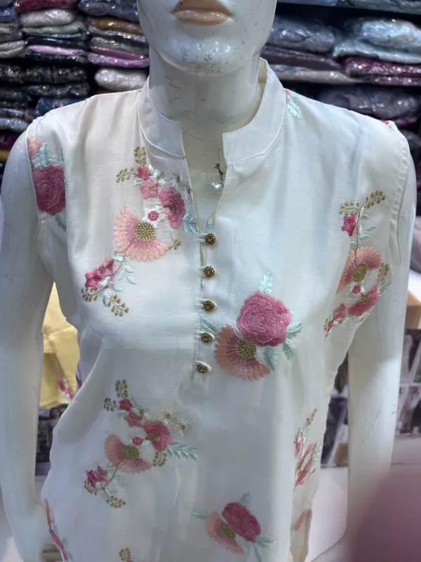 White_Chanderi_Straight_Floral_Print_Kurta_Set_For_Women