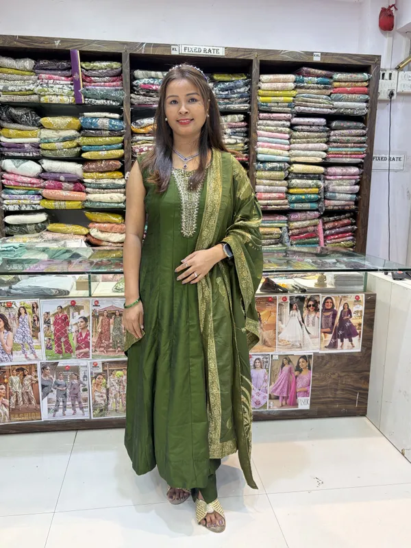 Green_Vichitra_Silk_Embroidered_Anarkali_Suit_Set_For_Women