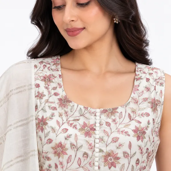 White_Chanderi_Sleeveless_Floral_Embroidered_Kurta_Pant_Set_with_Dupatta_for_Women_-_(Sleeves_Included)