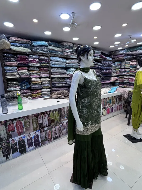 Green_Synthetic_Silk_Embroidered_Kurta_Set_For_Women