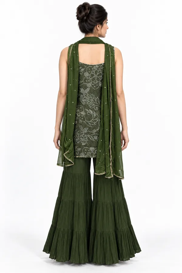 Green_Synthetic_Silk_Embroidered_Ethnic_Set_For_Women