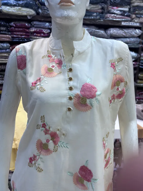 White_Chanderi_Straight_Floral_Print_Kurta_Set_For_Women