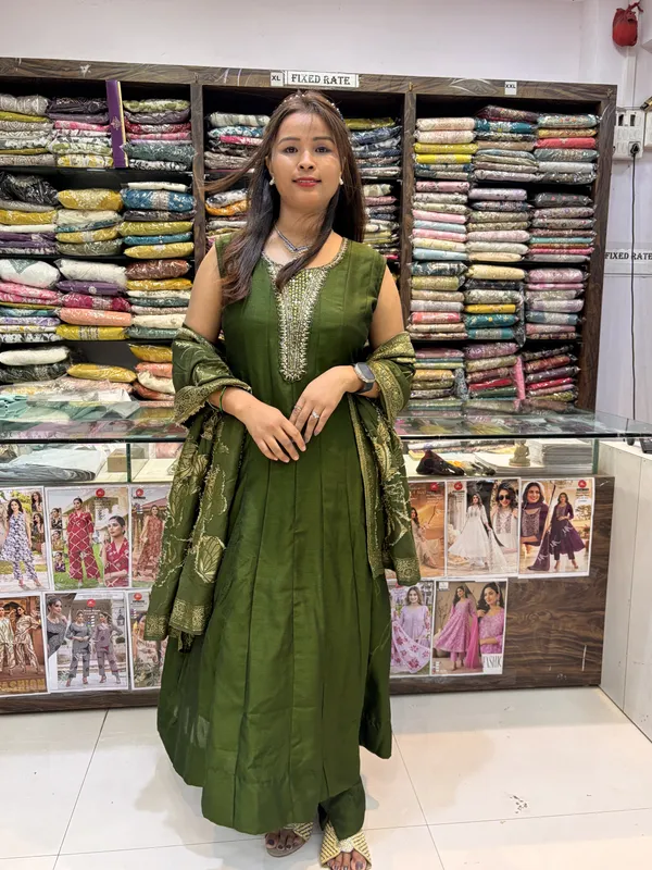 Green_Vichitra_Silk_Embroidered_Anarkali_Suit_Set_For_Women