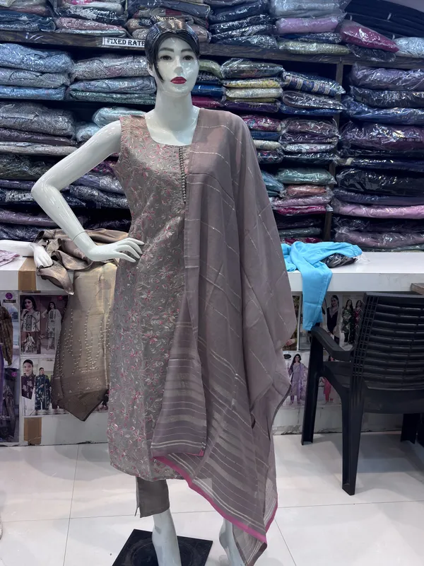 Grey_Chanderi_Straight_Printed_Kurta_Set_For_Women