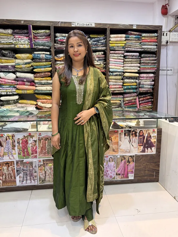 Green_Vichitra_Silk_Embroidered_Anarkali_Suit_Set_For_Women