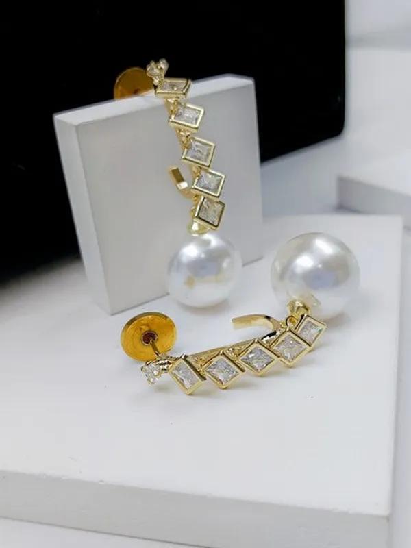 Pearl_Drop_Elegance_Stainless_Steel_Western_Earrings_Gold