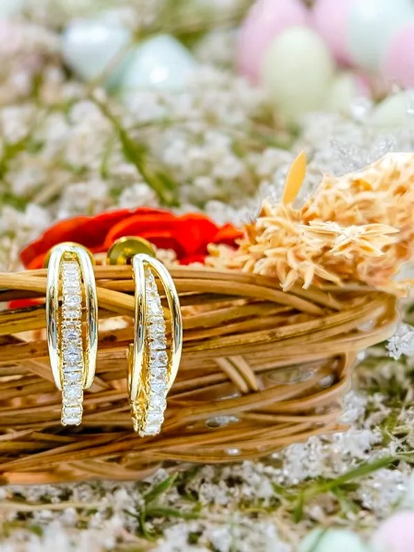 Golden_Glow_Hoop_Cz_Stone_Stainless_Steel_Earrings_Silver