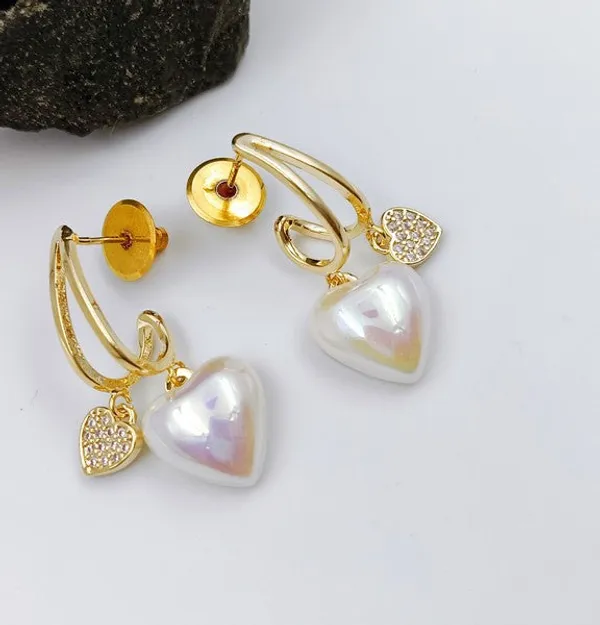 City_Girl_Cz_Stone_Mother_Of_Pearl_Stainless_Steel_Anti_Tarnish_Western_Earring_Gold
