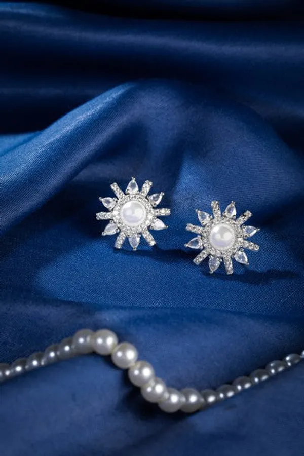American_Diamond_Rhodium_Plated_Studs_With_Pearls_N_Cz_Stone_Silver