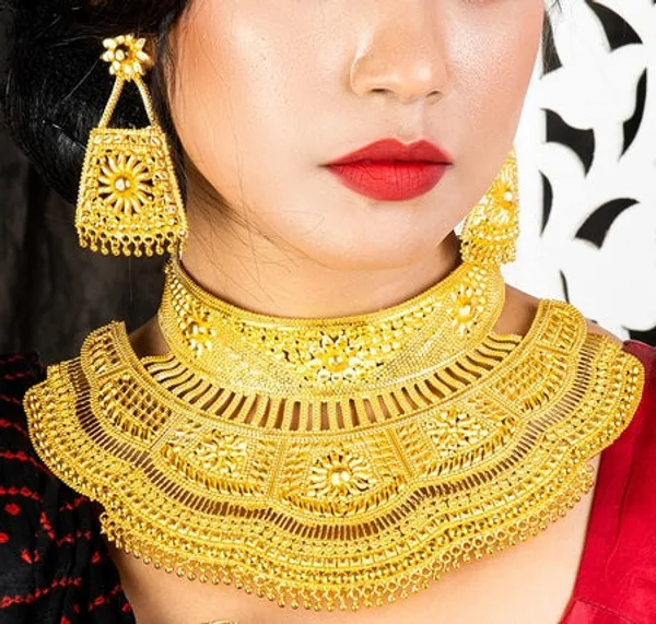 City_Girl_Brass_Gold_Plated_Gold_Jewellery_Set_Pack_Of_1_Modern_Ethnic_Elegance