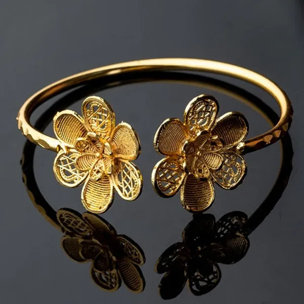 City_Girl_Brass_Gold_Plated_Floral_Cutwork_Bracelet