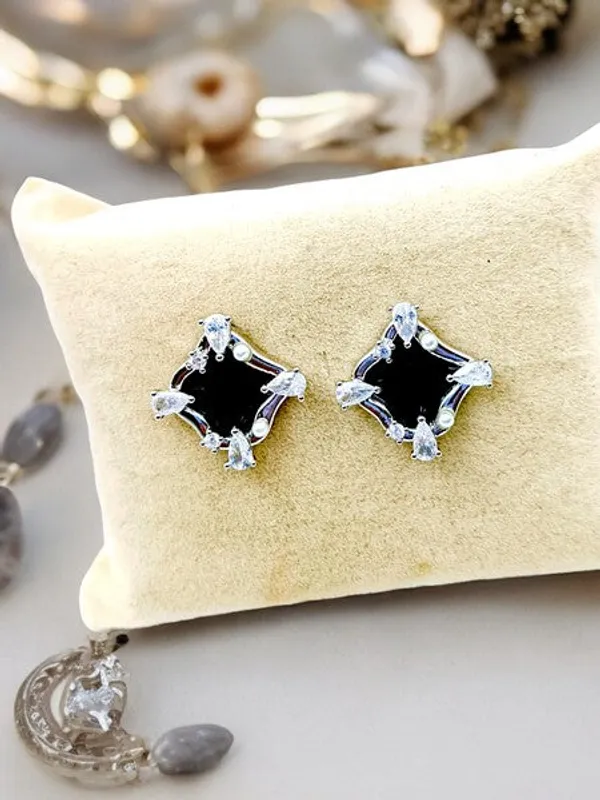 City_Girl_Cz_Stone_Stainless_Steel_Anti_Tarnish_Golden_Earrings_Luxe_Minimalist_Silver