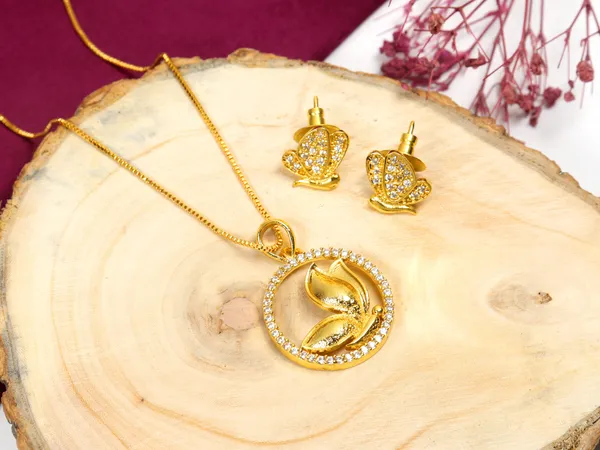 City_Girl_Cubic_Zirconia_24ct_Gold_Plated_Copper_Minimalist_Butterfly_Pendant_Set_Set_With_Mathcing_Earrings_For_Women_And_Girls_Ad_Lk_Set_002