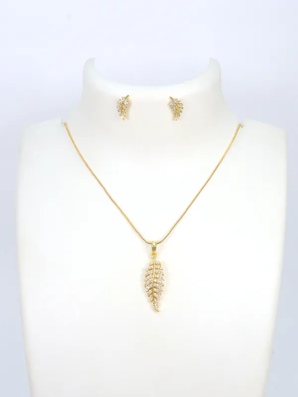 City_Girl_Cubic_Zirconia_24ct_Gold_Plated_Copper_Minimalist_Leaf_Pendant_Set_With_Mathcing_Earrings_For_Women_And_Girls_Ad_Lk_Set_005