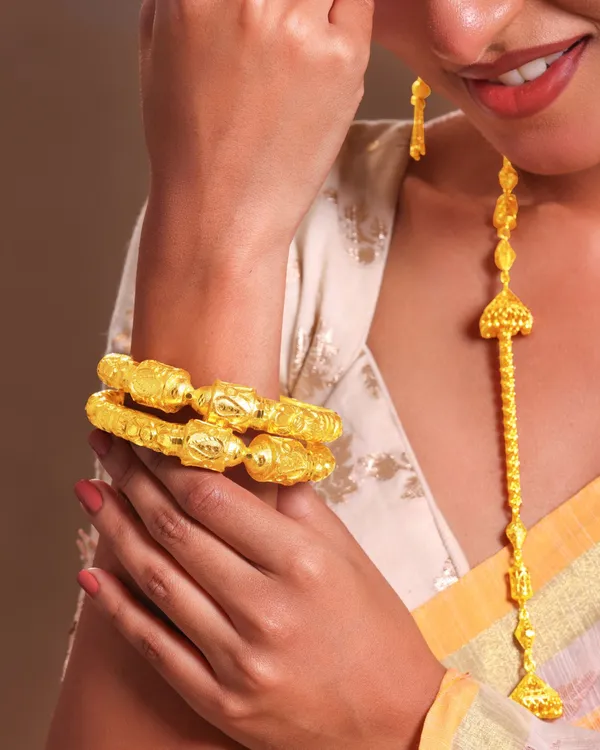 City_Girl_24ct_Gold_Plated_Leaf_Design_Bangles_Traditional_Statement_Kada_Set_For_Wedding_Party_Wear