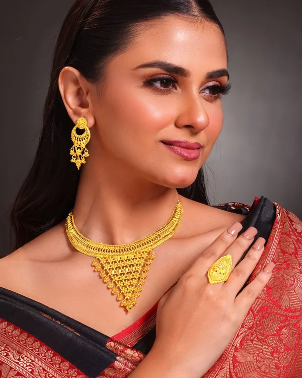 Ctiy_Girl_Jewellery_24k_Gold_Plated_Traditional_Chand_Bali_Necklace_Set_With_Earrings_Gold