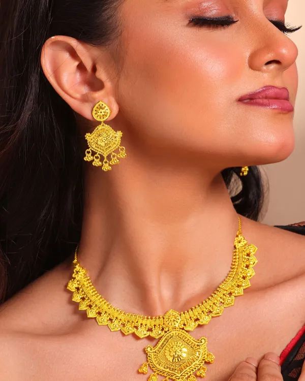 City_Girl_24k_Gold_Plated_Traditional_Necklace_Set_With_Matching_Earrings_Antique_Bridal_Choker_Jewellery_Set_For_Women_Girls_Gold