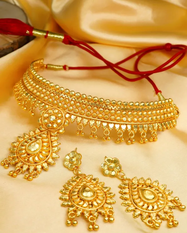 Bridal_Wedding_Jewellery_Set_With_Earrings_Gold