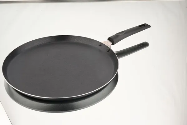 BartanJi_Nonstick_Aluminium_Dishwasher_Safe_Dosa/Roti_Tawa_2.6mm_Tawa_28_cm_diameter_(Aluminium,_Non-stick)
