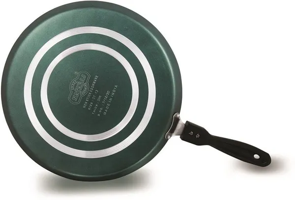 BartanJi_Aluminium_Non_Induction_Gas_Friendly_NonStick_Flat_Dosa_Tawa_5_MM,_Size_No.13_Tawa_26_cm_diameter_(Aluminium,_Non-stick)