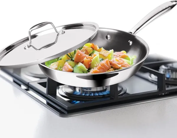BartanJi_Triply_Stainless_Steel_Fry_Pan_with_Lid_Fry_Pan_26_cm_diameter_with_Lid_2.2_L_Fry_Pan_26_cm_diameter_with_Lid_2.2_L_capacity_(Stainless_Steel,_Non-stick)