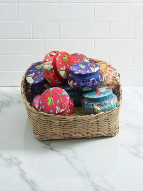 Traditional_Pichwai_Print_Matki_Shape_Bangle_&_Jewelry_Organizer_Box_(Pack_of_6,_Multicolor)