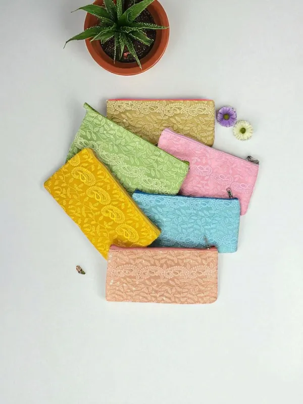 keri_pouch_bag