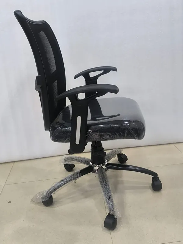 Brio_Mb_Chaitrs_Office_Chair