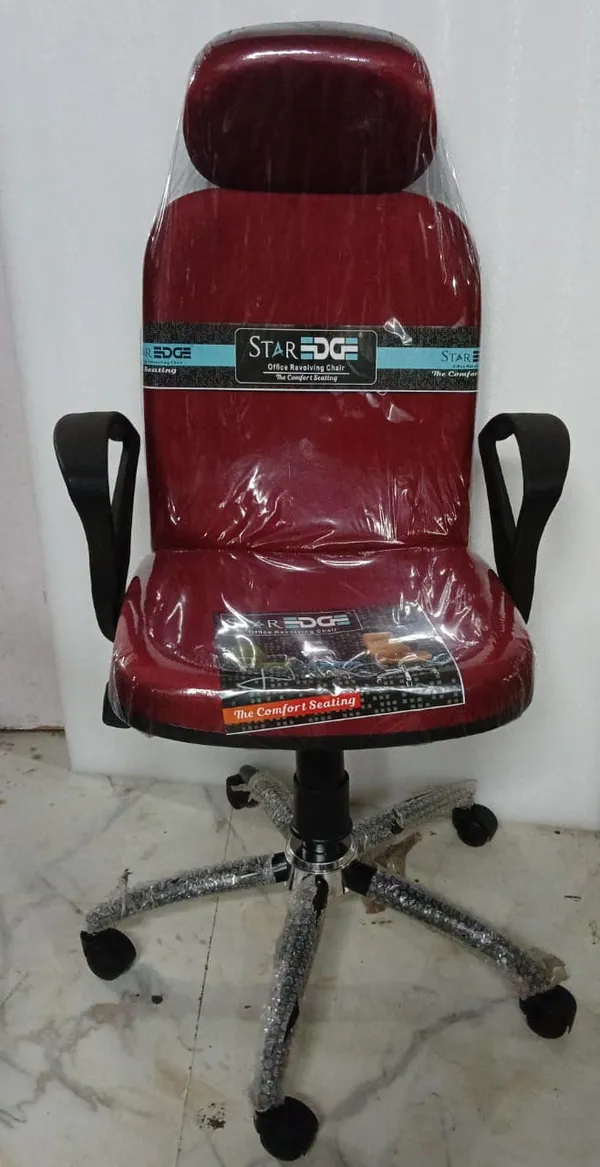 Maroon_Leatherette_Revolving_Office_Chair
