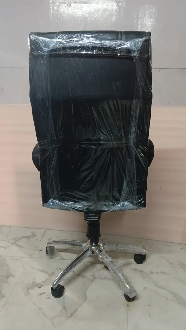 Square_Chorom_Office_Chair