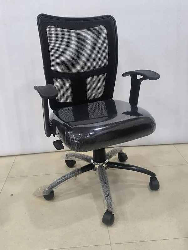 Brio_Mb_Chaitrs_Office_Chair