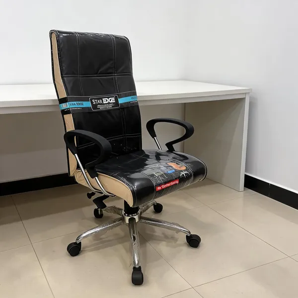 Square_Chorom_Office_Chair