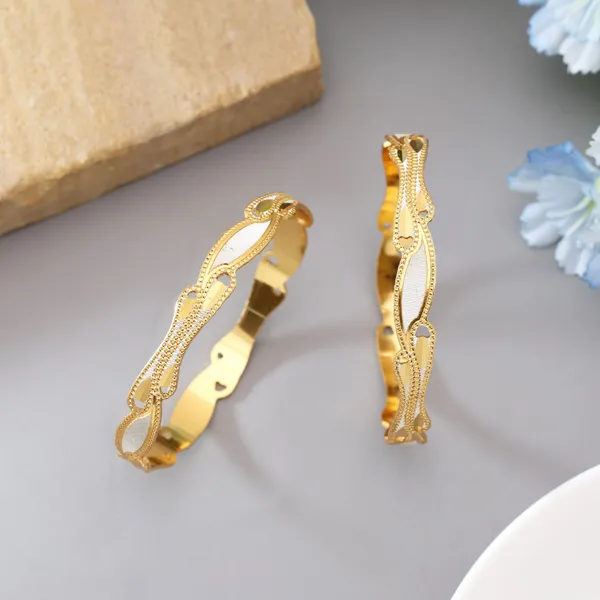Gold_Plated_Geometric_Designer_Fashion_Bangles_–_Elegant_Decorative_Bangle_Set