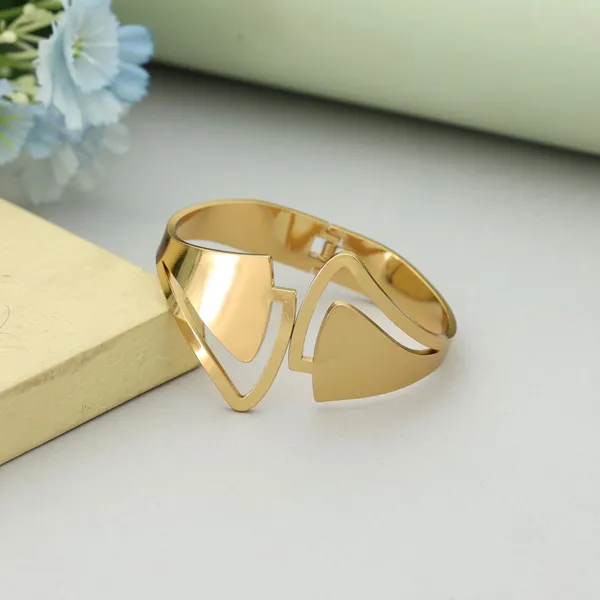Golden_Geometric_Cutwork_Open_Kada_Bracelet