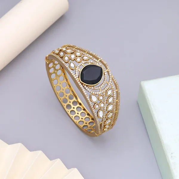 Golden_Kundan_Black_Stone_Designer_Cuff_Bracelet