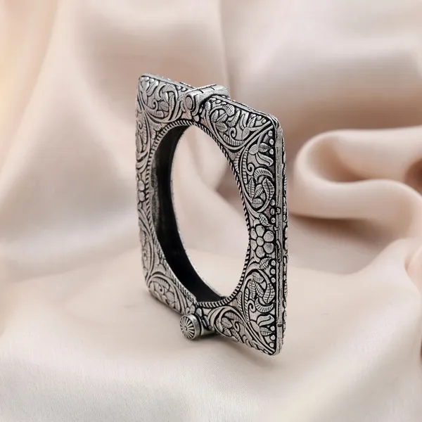 Oxidized_Silver_Square_Kada_Bangle_with_Traditional_Floral_&_Paisley_Engraved_Design_for_Women