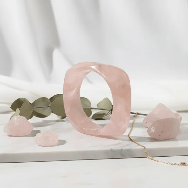 Pink_Glossy_Geometric_Resin_Bangle_for_Women