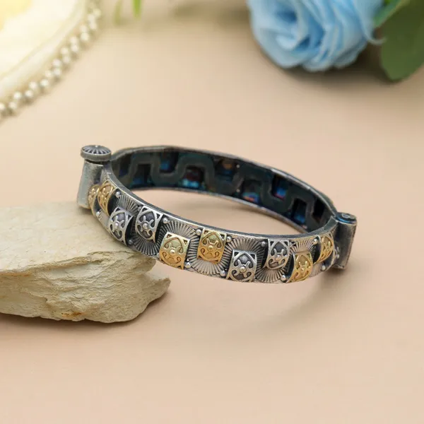 Silver_Leaf_Design_Kada_Bracelet_for_Women_|_Traditional_Ethnic_Cuff_Bangle_|_Oxidized_Finish_Jewellery