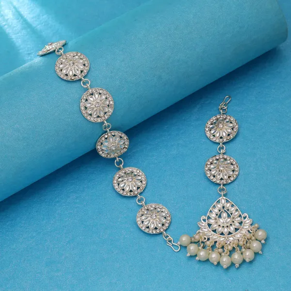 White_Color_Kundan_Designer_Mathapatti_With_Maangtika