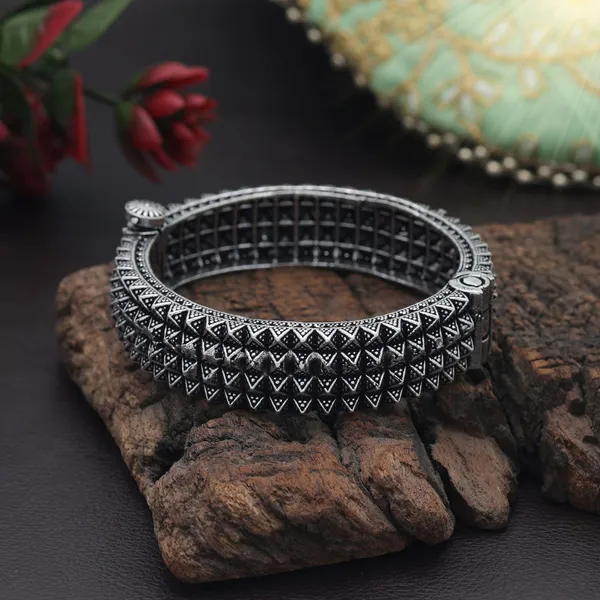 silver_color_oxidised_openable_bracelet_Traditional_Ethnic_Cuff_Bangle