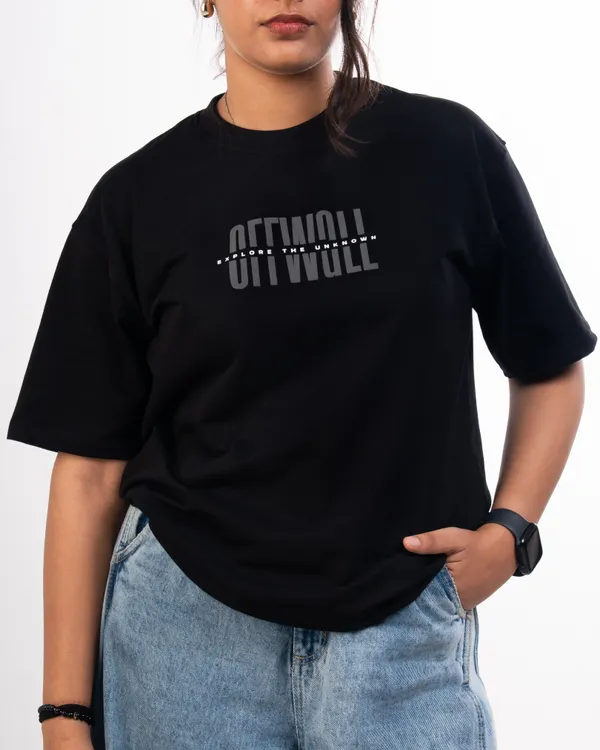 Black_Oversized_Fit_Graphic_T-Shirt_for_Women