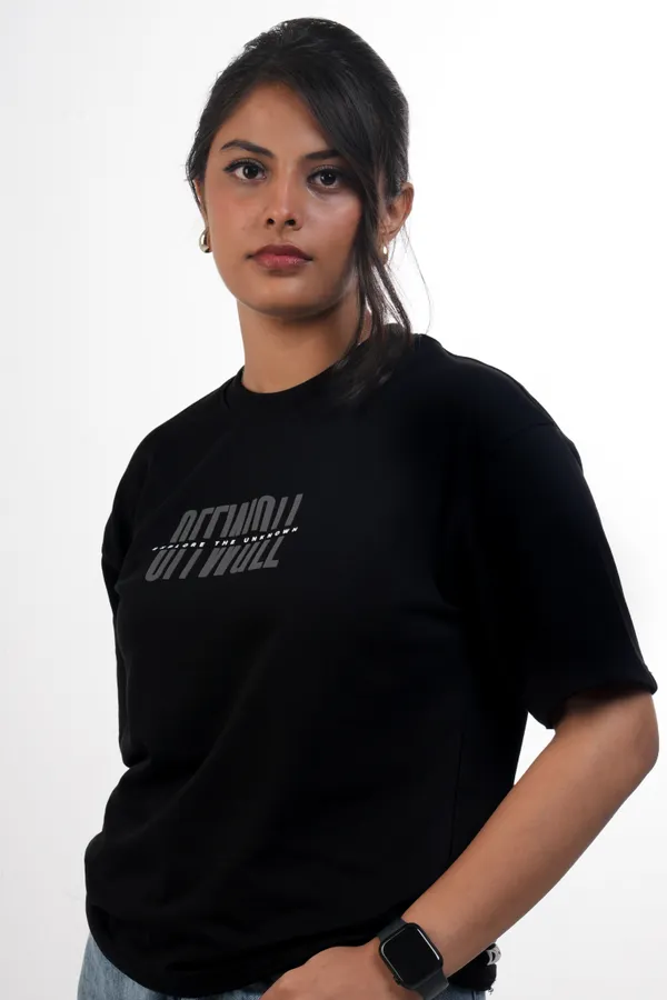 Black_Oversized_Fit_Graphic_T-Shirt_for_Women