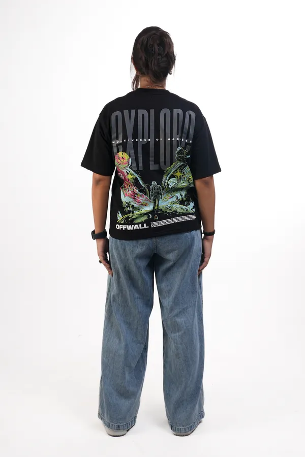 Black_Oversized_Fit_Graphic_T-Shirt_for_Women