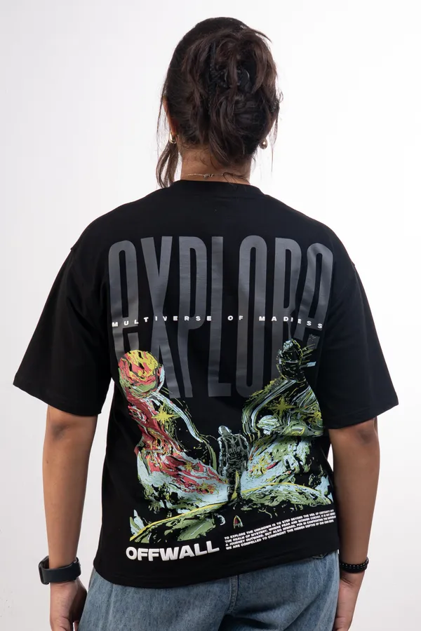 Black_Oversized_Fit_Graphic_T-Shirt_for_Women