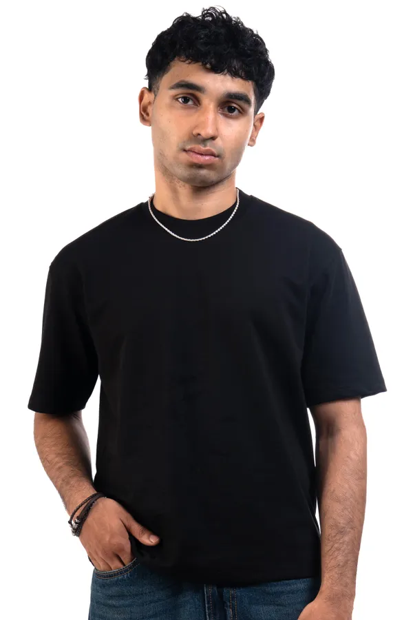Black_Regular_Fit_Crew_Neck_T-Shirt_for_Men