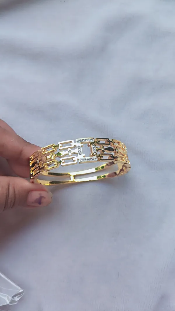 Gold_Anti_Tarnish_Bracelet_For_Women